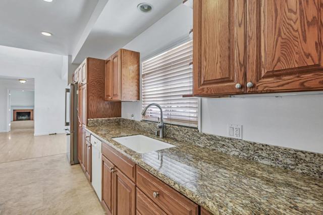 415 Kelly Avenue, Half Moon Bay CA: https://media.crmls.org/mediaz/e5f79f44-1416-491f-b674-b1ab03782bbb.jpg