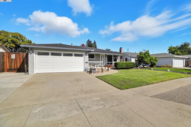Image 2 of 35 For 40116 Crockett St