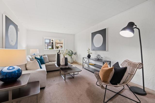 32 Crestview Avenue, Daly City CA: https://media.crmls.org/mediaz/e5f9e8ab-2ccf-443f-b989-aa6303cb332e.jpg