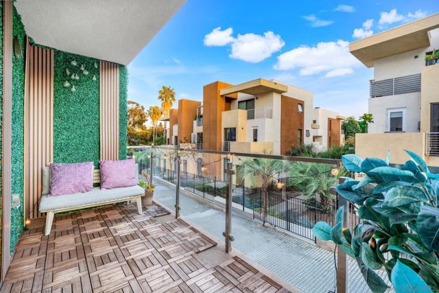 2875 B Street, San Diego CA: https://media.crmls.org/mediaz/e5fa2dee-dec3-4a4c-b5b6-5e6d0bb76d67.jpg