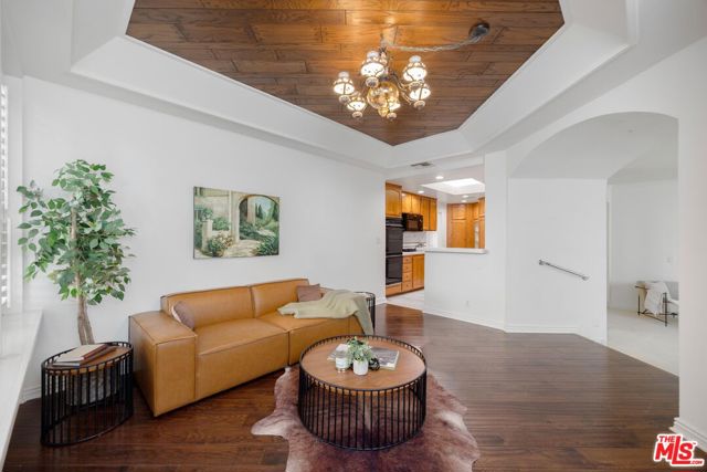 5333 Zelzah Avenue, 139 photo 3