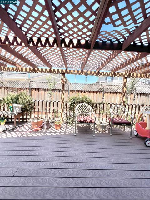 1170 Mills Place, Oakley CA: https://media.crmls.org/mediaz/e5fafaab-1c44-4833-80f2-63e3b2f8afa9.jpg