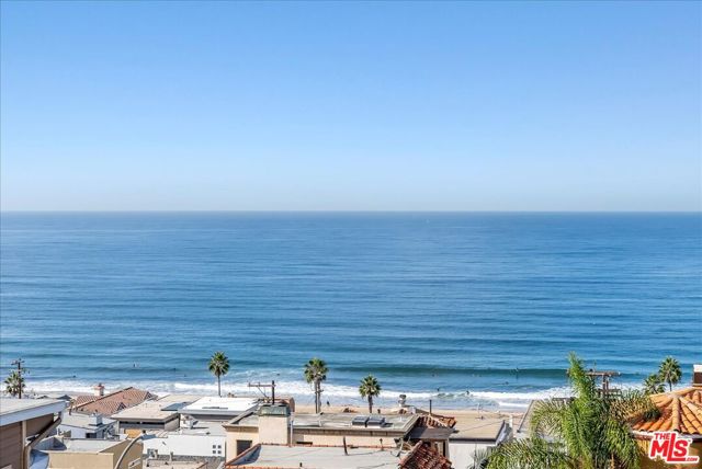 4113 Crest Drive, Manhattan Beach, California 90266, 3 Bedrooms Bedrooms, ,2 BathroomsBathrooms,Residential,For Sale,Crest,25494963