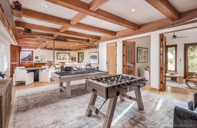 6884 El Camino Del Norte, Rancho Santa Fe CA: https://media.crmls.org/mediaz/e5fe06f4-3725-4537-9cf2-0be95891555a.jpg