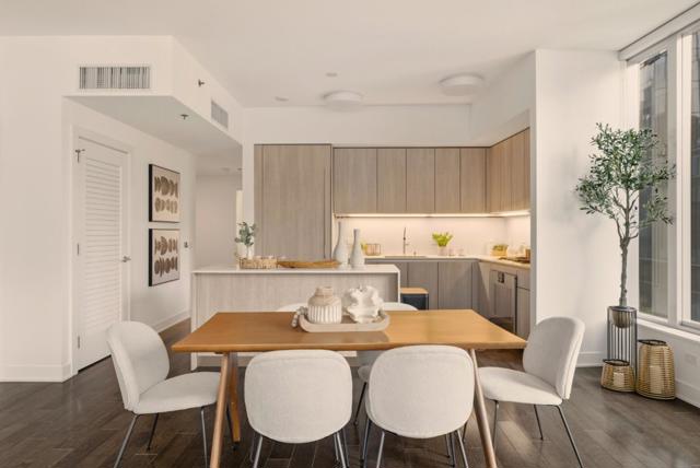 318 Main Street, San Francisco CA: https://media.crmls.org/mediaz/e5ff2320-4a1b-4f39-b2ef-9ecfff916461.jpg