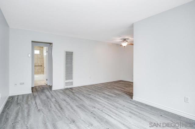 Image 4 of 25 For 4737 34th St  Unit #7