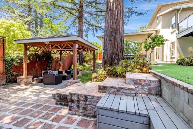 3119 Oak Knoll Drive, Redwood City CA: https://media.crmls.org/mediaz/e5ffdedf-8773-4c0a-a677-dd6819d726fd.jpg