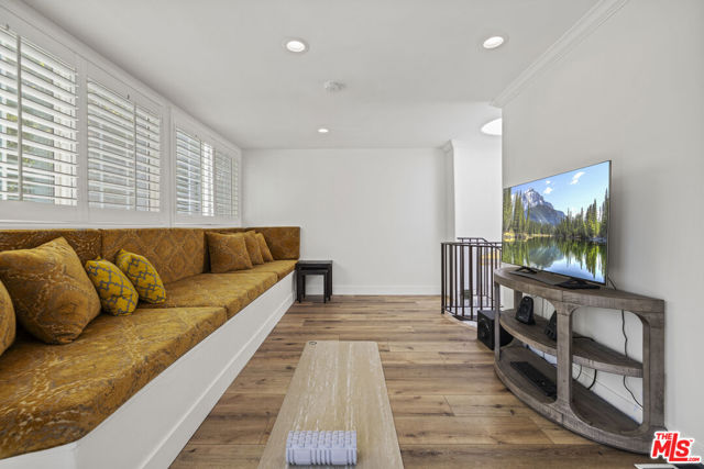 8944 Enfield Avenue, Sherwood Forest CA: https://media.crmls.org/mediaz/e6030229-2c4f-419e-a07f-b5430fa9a832.jpg