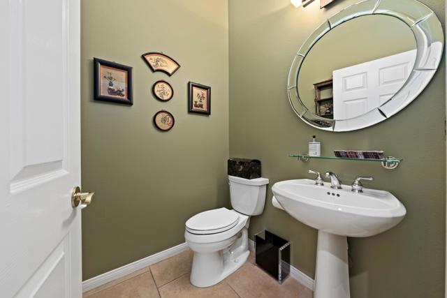 78795 Alliance Way, Palm Desert CA: https://media.crmls.org/mediaz/e6032d96-d9fb-4098-a2b7-558c6180d8ec.jpg