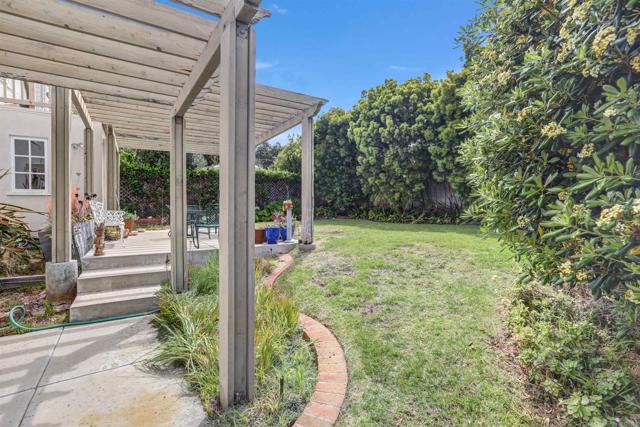 Detail Gallery Image 17 of 21 For 627 Arenas St., La Jolla,  CA 92037 - 3 Beds | 3 Baths
