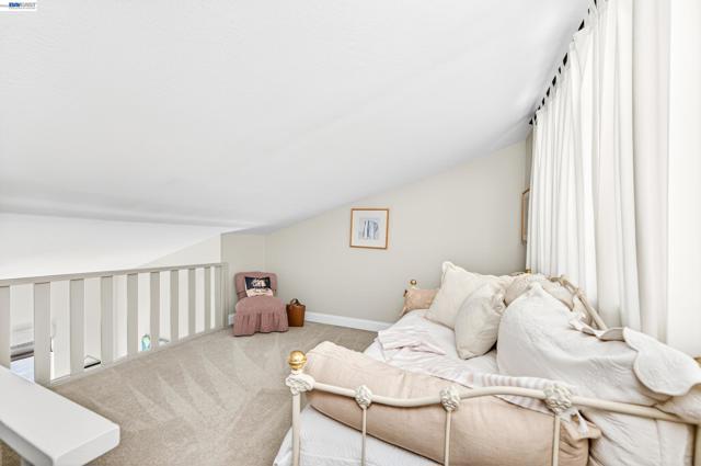 10700 Foothill Rd, Sunol CA: https://media.crmls.org/mediaz/e604044d-eca8-463a-91b3-33717eef5e80.jpg