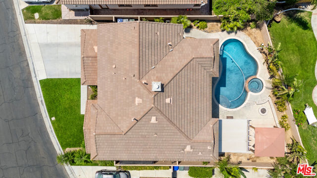 11501 Trailrun Court, Riverside CA: https://media.crmls.org/mediaz/e6040cd2-477b-4f95-b12b-bb02edbd2550.jpg