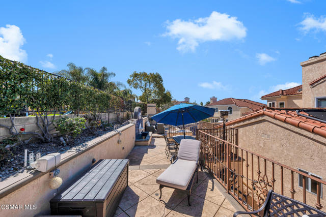 4542 Skidmore Court, Moorpark CA: https://media.crmls.org/mediaz/e6049d95-b9cb-49b7-9709-b815f77bb322.jpg