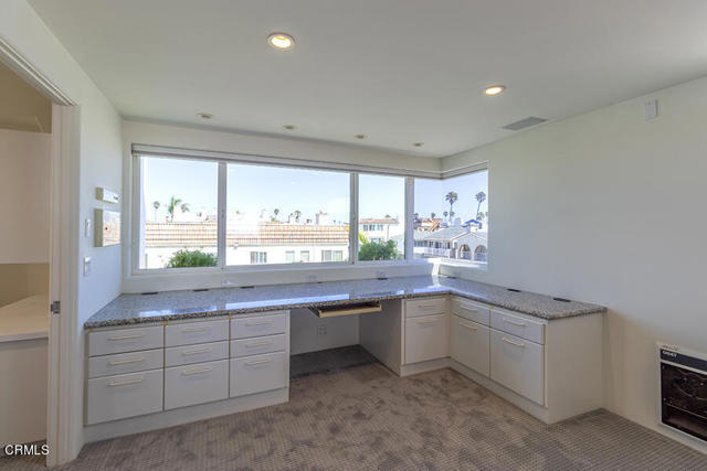 Detail Gallery Image 38 of 42 For 3405 Ocean Dr, Oxnard,  CA 93035 - 3 Beds | 2/1 Baths