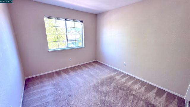 1135 Ranch Point Way, Antioch CA: https://media.crmls.org/mediaz/e60601d7-8172-4e7a-843f-791a5009ef53.jpg