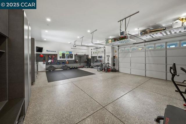 100 Alderwood Rd, Walnut Creek CA: https://media.crmls.org/mediaz/e6060dbc-4918-4a11-9583-1dd61e8f4f06.jpg