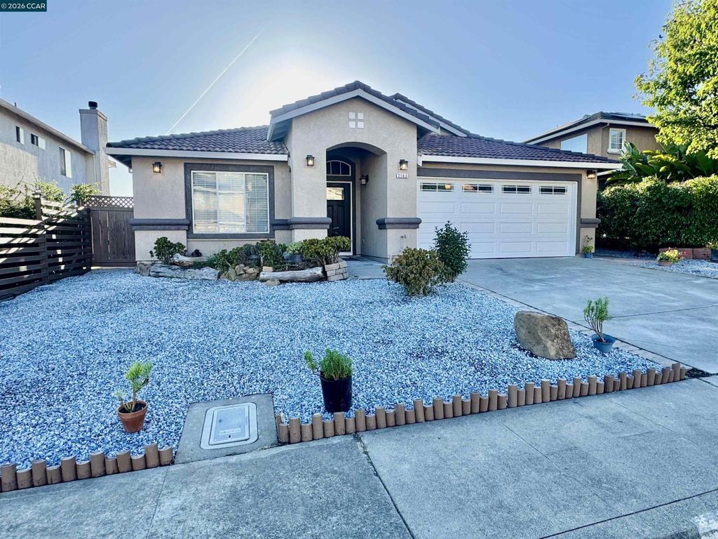 2163 Garnet Cir