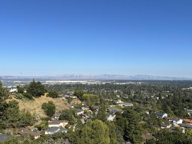 438 Portofino Drive, San Carlos CA: https://media.crmls.org/mediaz/e608e797-f3b7-4cdc-9196-123fbf6a2967.jpg