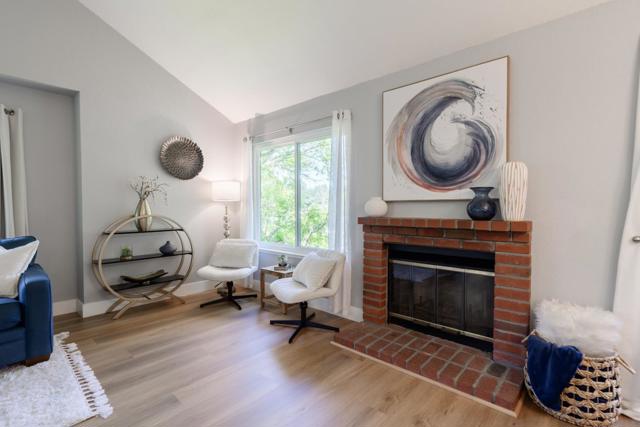 42 Arabian Way, Scotts Valley CA: https://media.crmls.org/mediaz/e609b246-fca8-483b-9d00-fb4c4b731a60.jpg