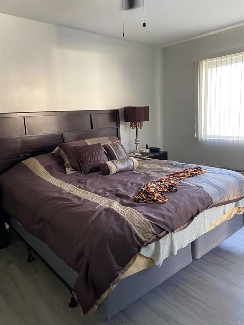 Detail Gallery Image 6 of 17 For 5454 Roswell St, –,  CA 92114 - 3 Beds | 2 Baths