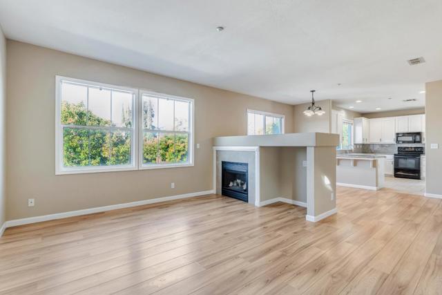 4714 Sandyford Court, Dublin CA: https://media.crmls.org/mediaz/e60c18ea-958f-448f-b016-c89ff71cb3e6.jpg