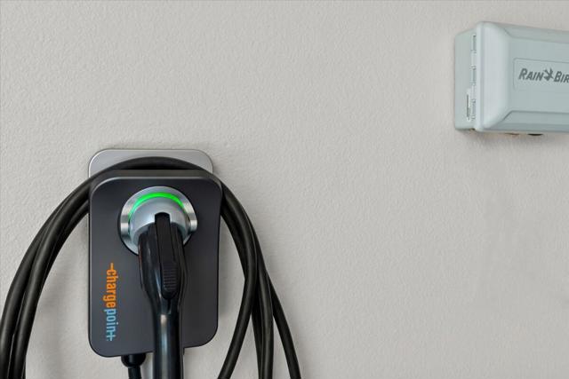 42940 Ascona Lane, Indio CA: https://media.crmls.org/mediaz/e60c365f-62b4-435c-a3b4-74687b3ad294.jpg