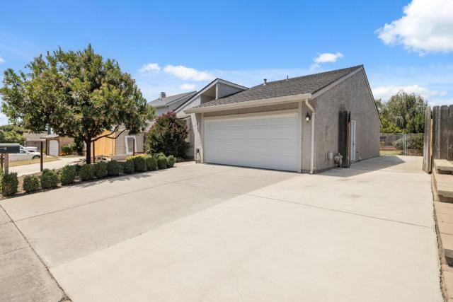 419 Rico Street, Salinas CA: https://media.crmls.org/mediaz/e60c7692-1582-4977-8406-45cd8e3fc31d.jpg