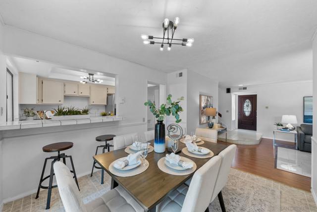5751 Menorca Dr, San Diego CA: https://media.crmls.org/mediaz/e60d4c4f-3b9c-4869-bc80-77ac8842a43c.jpg