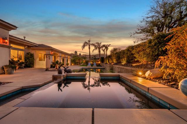 50 Toscana E Way, Rancho Mirage CA: https://media.crmls.org/mediaz/e60d6c8a-e17e-4bf1-b075-48b5552432ab.jpg