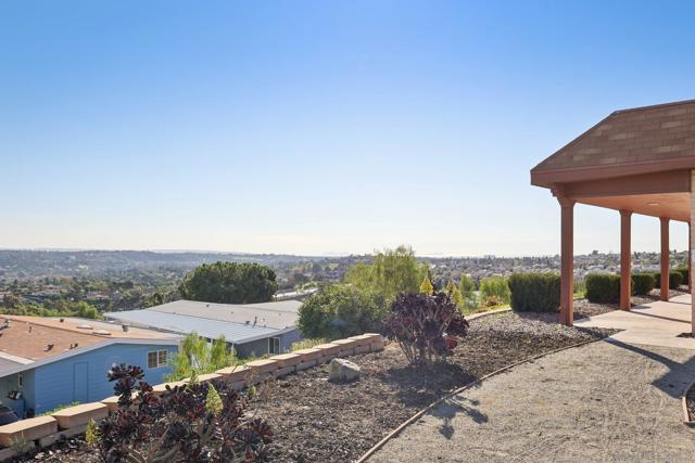 275 S Worthington St, Spring Valley CA: https://media.crmls.org/mediaz/e60d85d9-85a5-4acd-a09d-2275403b76ee.jpg