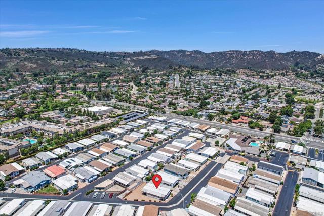 1401 El Norte Pkwy, San Marcos CA: https://media.crmls.org/mediaz/e60e2b28-d6d4-448a-93be-6652b66825b9.jpg