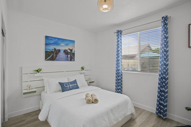 Image 21 of 33 For 83684 San Mateo Avenue
