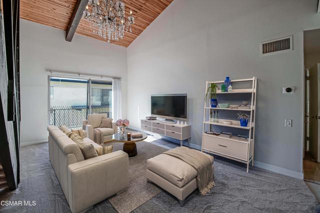 5460 White Oak Avenue, Encino CA: https://media.crmls.org/mediaz/e60ee40a-bc46-4664-8c59-ad7404cd1762.jpg