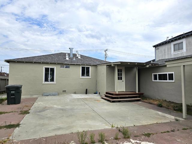 335 Cuardo Avenue, Millbrae CA: https://media.crmls.org/mediaz/e60fc7be-d82d-4083-a59b-33423867abb9.jpg