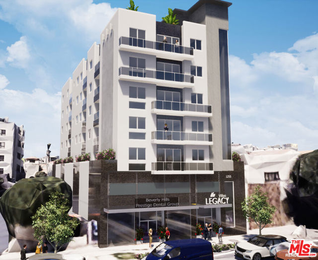 1255 S La Cienega Boulevard, Los Angeles CA: https://media.crmls.org/mediaz/e60fdade-597e-4b47-9baa-fda71d614fa2.jpg