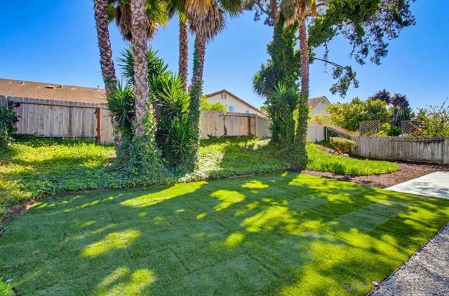 9555 Via Pereza, San Diego CA: https://media.crmls.org/mediaz/e6102fe8-a856-4a8b-92ce-e4fc334f963b.jpg