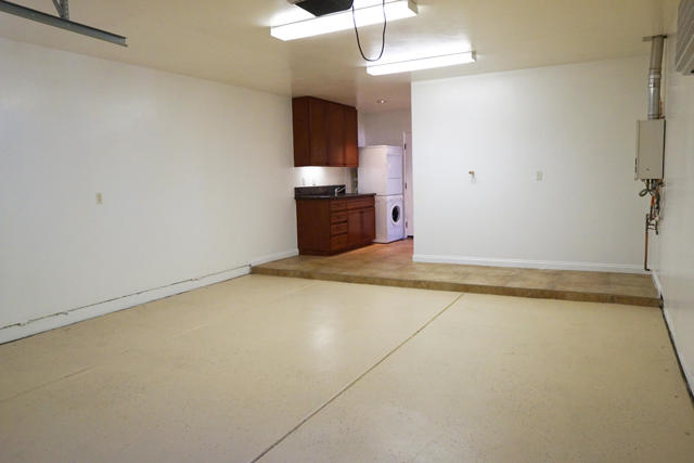 44451 Duckhorn Drive, Coachella CA: https://media.crmls.org/mediaz/e6108423-1190-4969-98d4-3b1c12e79086.jpg