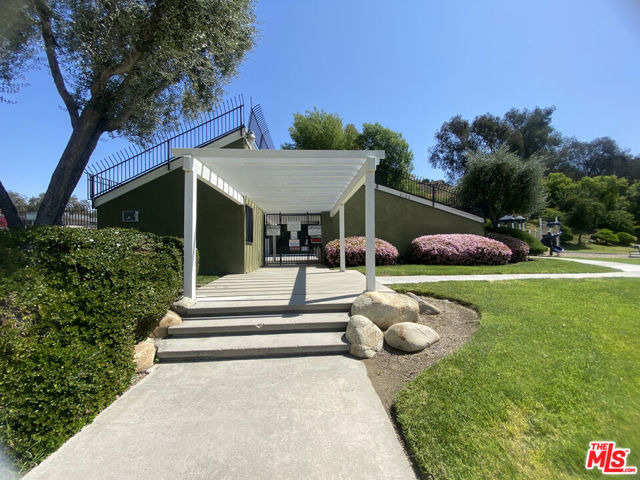 1342 E Fairgrove Avenue, West Covina CA: https://media.crmls.org/mediaz/e610fe82-0dec-42b7-bef6-d219bc4308b4.jpg