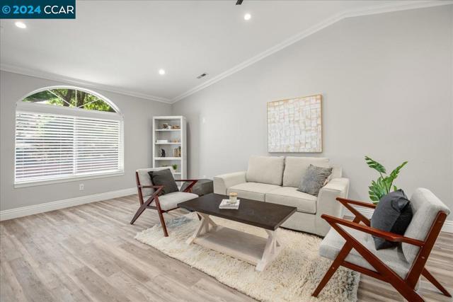 Image 12 of 59 For 4992 Fraga Rd