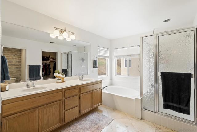 5562 Vista San Simeon, San Diego CA: https://media.crmls.org/mediaz/e6129ac9-8df2-42a9-a7e0-2e516fef1f9e.jpg