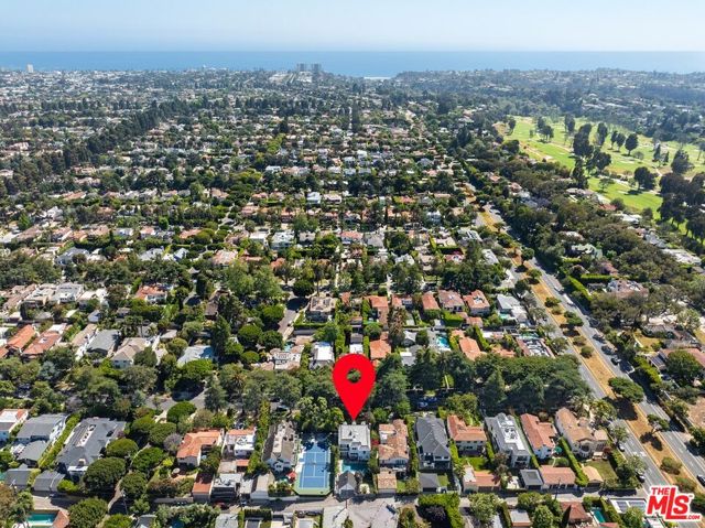 233 22nd Street, Santa Monica, California 90402, 5 Bedrooms Bedrooms, ,4 BathroomsBathrooms,Single Family Residence,For Sale,22nd,24412305