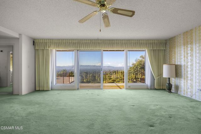 19715 Komar Drive, Tarzana CA: https://media.crmls.org/mediaz/e6134699-43cf-4d89-ab0e-9b8577c9a4ab.jpg