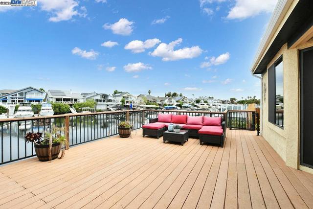 4691 Spinnaker Way, Discovery Bay CA: https://media.crmls.org/mediaz/e6135317-89a9-44bf-8c80-ea002aa78fe4.jpg