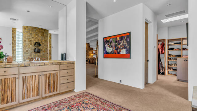 73297 Grapevine Street, Palm Desert CA: https://media.crmls.org/mediaz/e613a929-fab5-46dd-8eb2-35f5532371d8.jpg