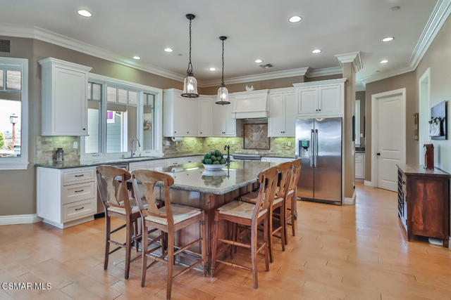 10255 Presilla Road, Santa Rosa CA: https://media.crmls.org/mediaz/e613bdfe-72b3-40b0-9907-9b239c2505d3.jpg