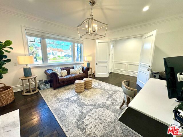 10338 Keswick Avenue, Los Angeles CA: https://media.crmls.org/mediaz/e613d8cb-560e-414a-852e-d3a55f0c5e1c.jpg