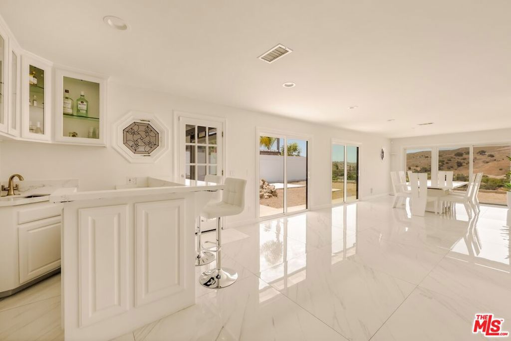 MLS #26875713 image #9