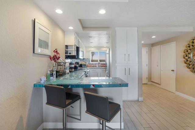 1502 Seacoast Drive, Imperial Beach CA: https://media.crmls.org/mediaz/e6173123-1934-4ef9-b639-dc350ab26785.jpg