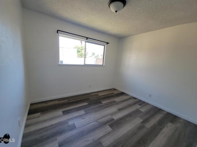 224 W Santa Paula Street, Santa Paula CA: https://media.crmls.org/mediaz/e6183b0f-4b45-4aa8-8dff-5549f2eaecac.jpg