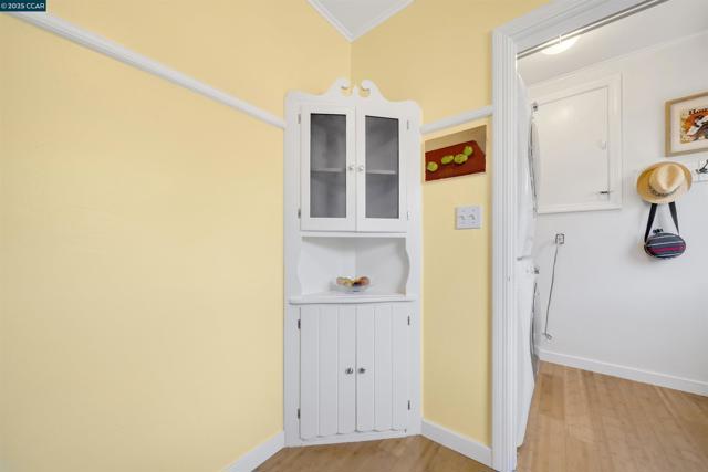 5430 Santa Cruz Ave, Richmond CA: https://media.crmls.org/mediaz/e6186126-edb0-4cd6-8c6b-1398495d8446.jpg